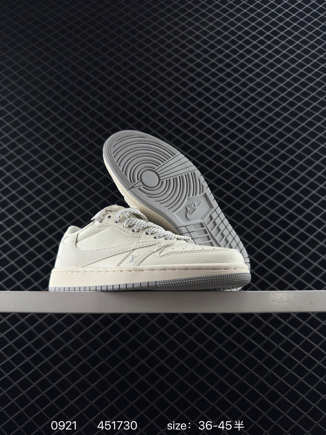 Nike Air Jordan 1 x Travis Scott